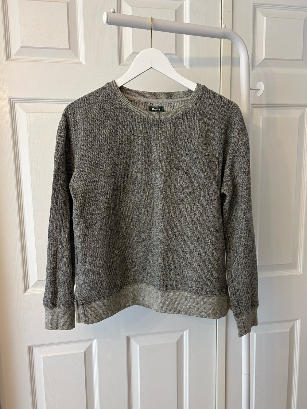 Roots Gray Salt & Pepper Crewneck Sweater with Pocket Size Medium Cotton - Picture 8 of 8